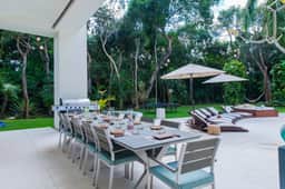 Villa Aqua- Private Luxury Villa with Full Service - Image 4