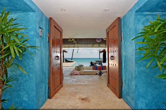 Luxury Ocean front Retreat perfect for groups and families - Image 4