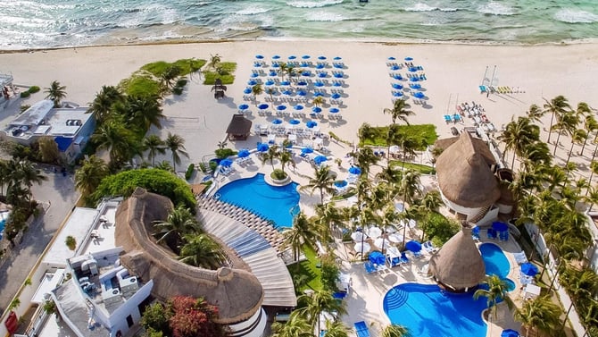 THE REEF at Playacar